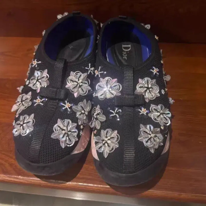 [BUNJANG] Dior Flower Embellished Black Slip-On Sneakers / 디올 플라워 장식 블랙 스니커즈 슬립온36.5정품