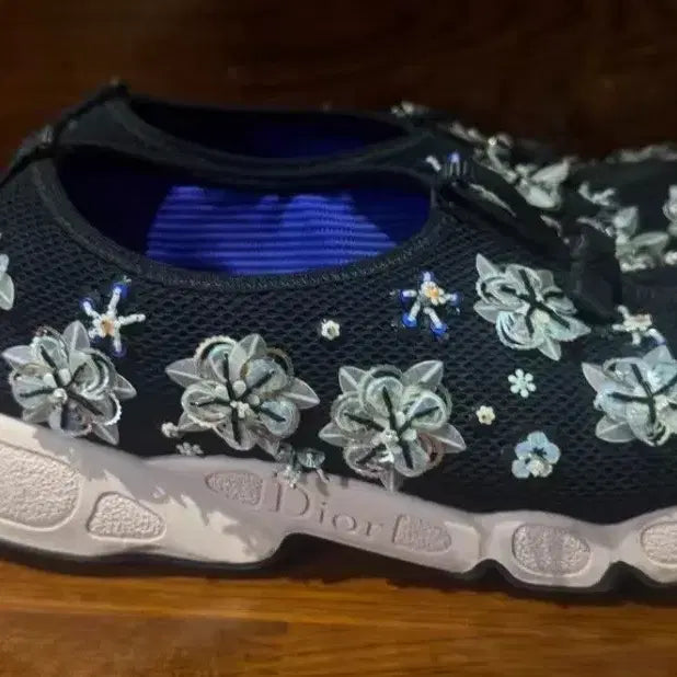[BUNJANG] Dior Flower Embellished Black Slip-On Sneakers / 디올 플라워 장식 블랙 스니커즈 슬립온36.5정품