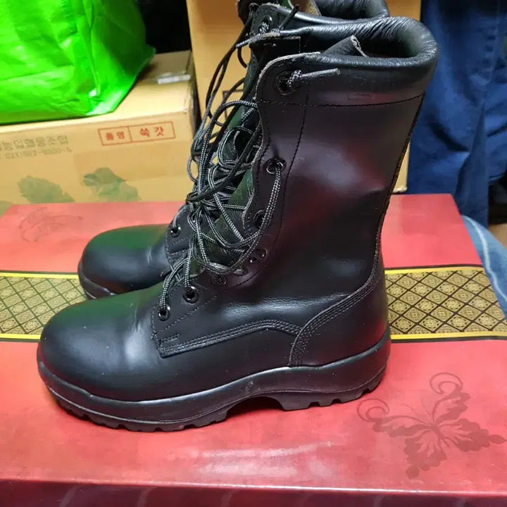 [BUNJANG] Military Combat Boots 255EE / 구형 경찰 보급 사출화 전투화 군화 255EE 판매
