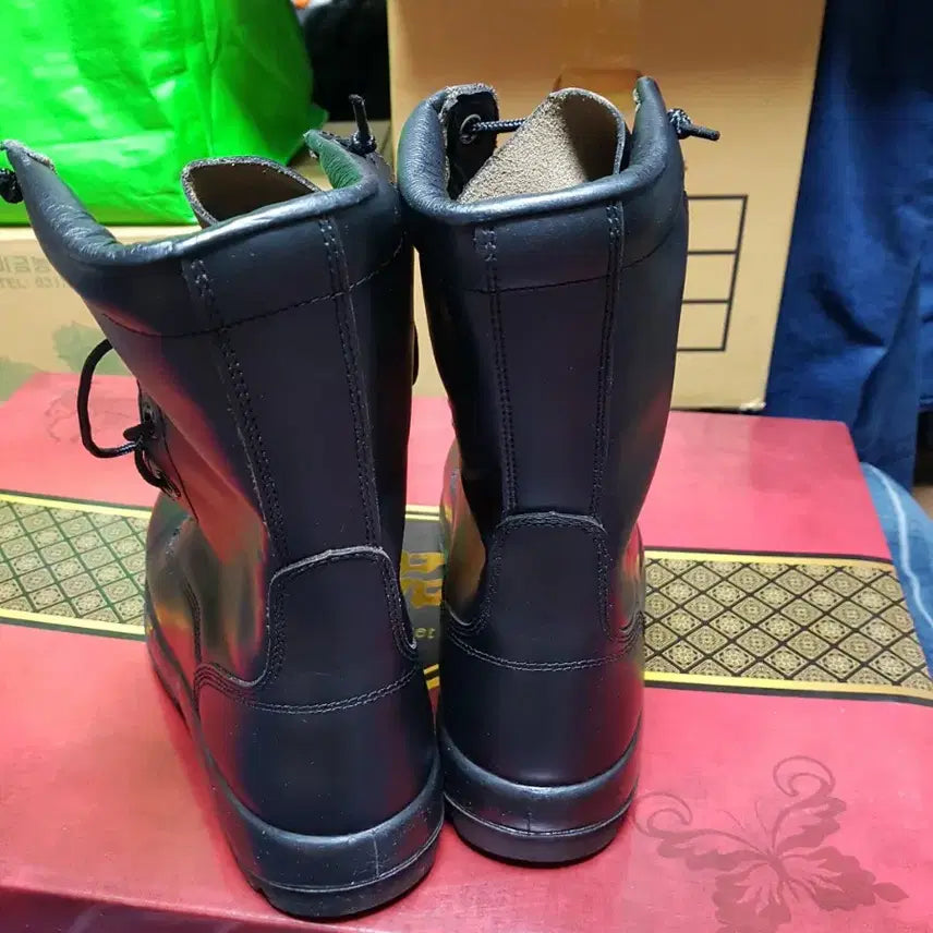 [BUNJANG] Military Combat Boots 255EE / 구형 경찰 보급 사출화 전투화 군화 255EE 판매