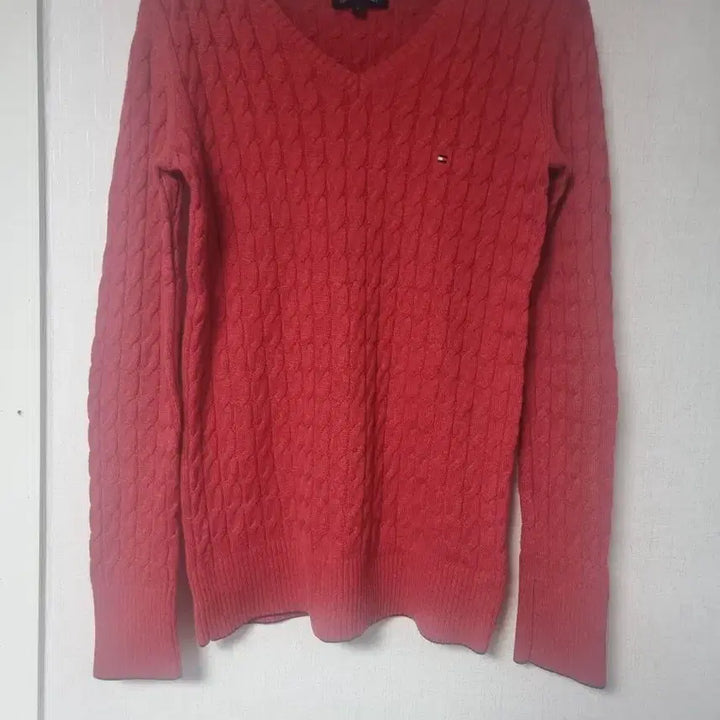 [BUNJANG] Tommy Hilfiger Cable Knit Sweater / 타미힐피거 브이넥 케이블 니트 레드
