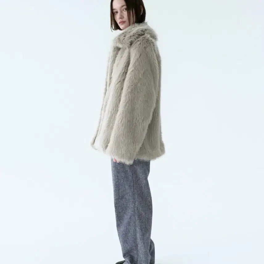 [BUNJANG] Hwi Fog Fur Jacket Light Grey / (당일배송/새상품/택O) hwi 휘 포그 퍼자켓 판매합니다.