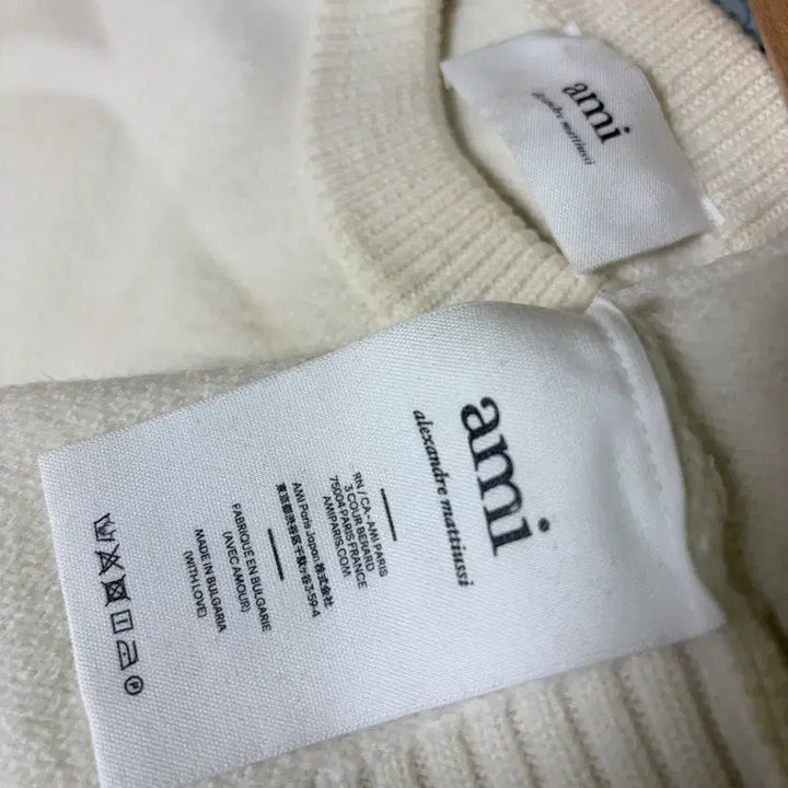 [BUNJANG] BTS Intarsia Big Heart Logo Knit M / 아미 인타르시아 빅하트 로고 니트 M