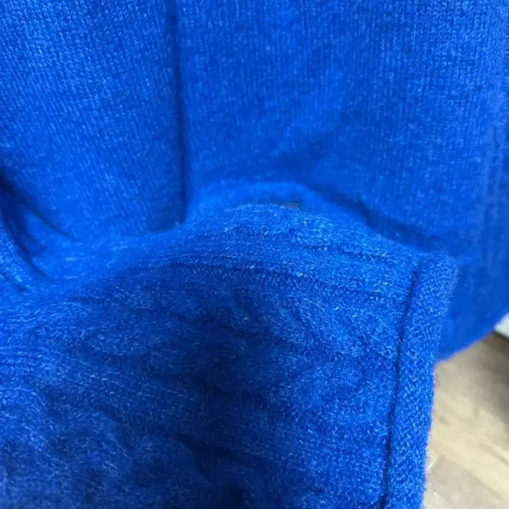 [BUNJANG] Cable Knit Sweater / 피그먼트 블루 케이블 니트 스웨터 Free