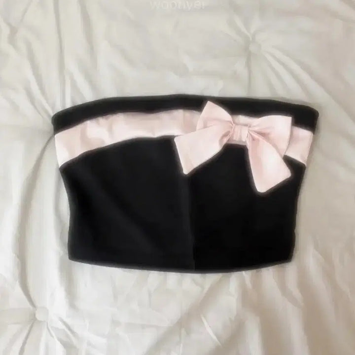 [BUNJANG] Black Ribbon Tube Top Blouse / 리본 블랙 튜브탑 블라우스 히메갸루 오네갸루