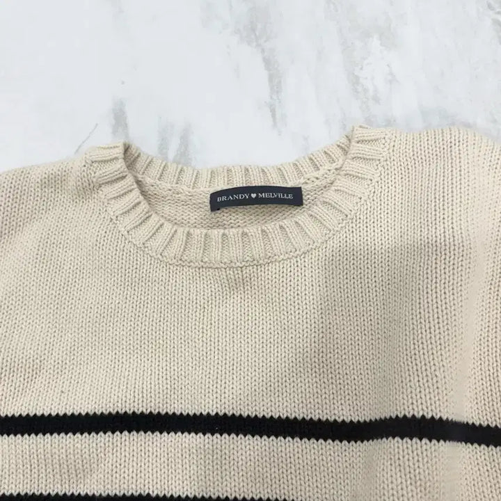 [BUNJANG] Brandy Melville Sprite Knit Sweater / 브랜디멜빌 스프라이트 니트
