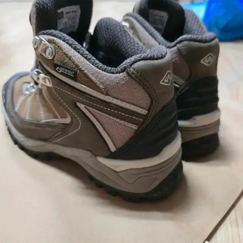 [BUNJANG] Camp Line Gore-Tex Hiking Boots 235 Brown / 캠프라인 고어텍스 등산화 235 브라운