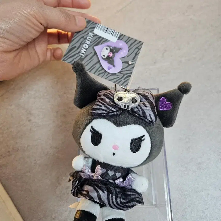 [BUNJANG] Sanrio Kuromi Monotone Mascot Keyring / 산리오 모노톤 시리즈  쿠로미 마스코트 인형키링