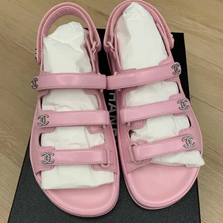 [BUNJANG] Chanel Cruise Collection Sandals (Pink, 37) / 샤넬 크루즈컬렉션 샌들 핑크 37(240) 새상품