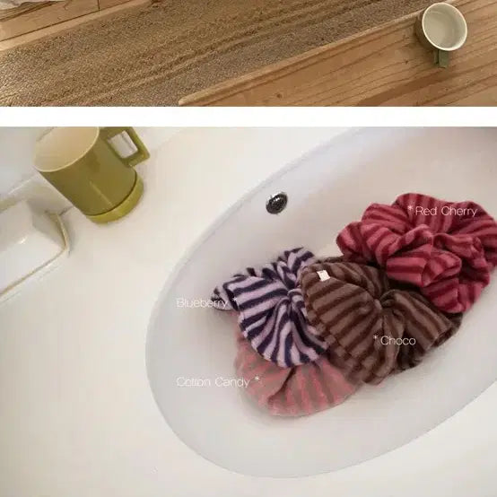 [BUNJANG] Kozymoji Piggy Knit Scrunchie Choco / 코지모지 피기 니트 스크런치 머리끈 초코색