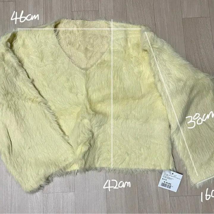 [BUNJANG] Light Yellow Faux Fur Cropped Knit Sweater / 연노랑 퍼 크롭 니트