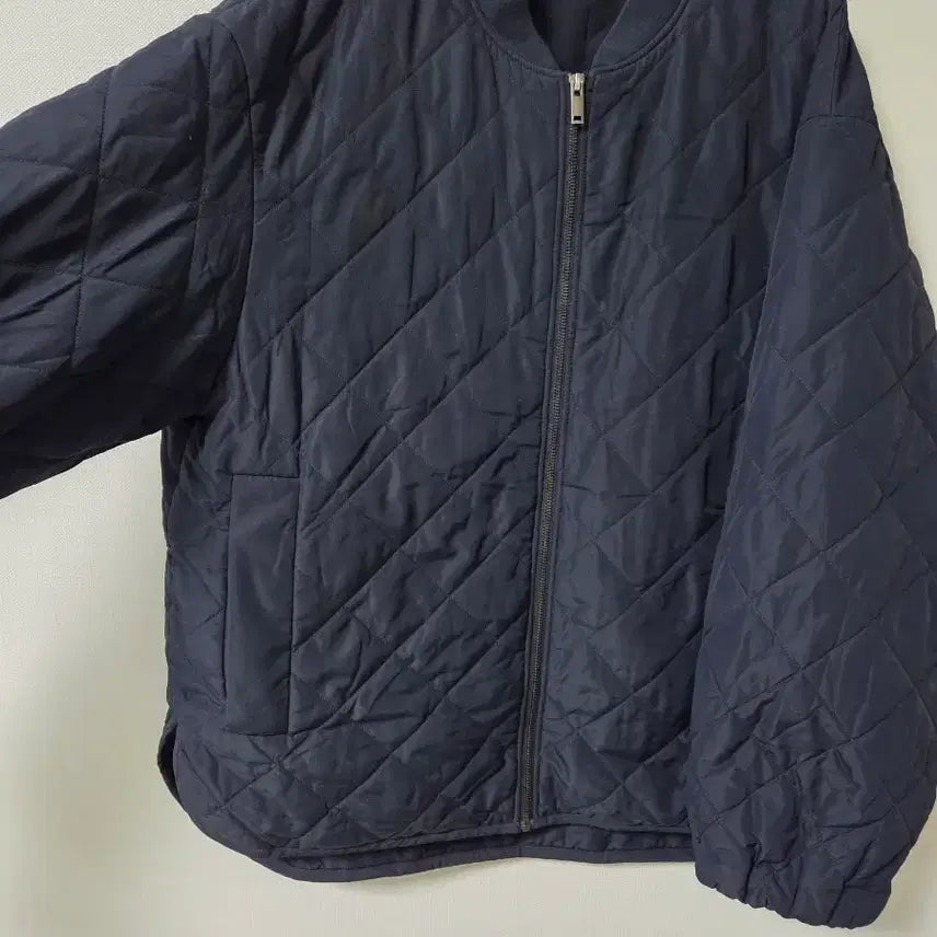 [BUNJANG] COS Quilted Bomber Jacket / COS 코스 퀼팅 봄버 자켓 집업