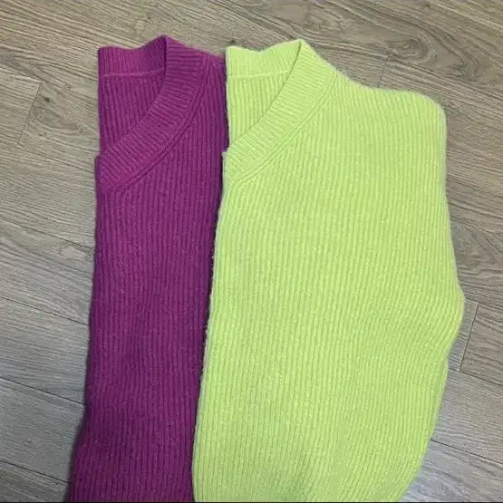 [BUNJANG] Loose Fit V-Neck Knit Sweater / 루즈핏 브이넥 니트 올리브 / 퍼플