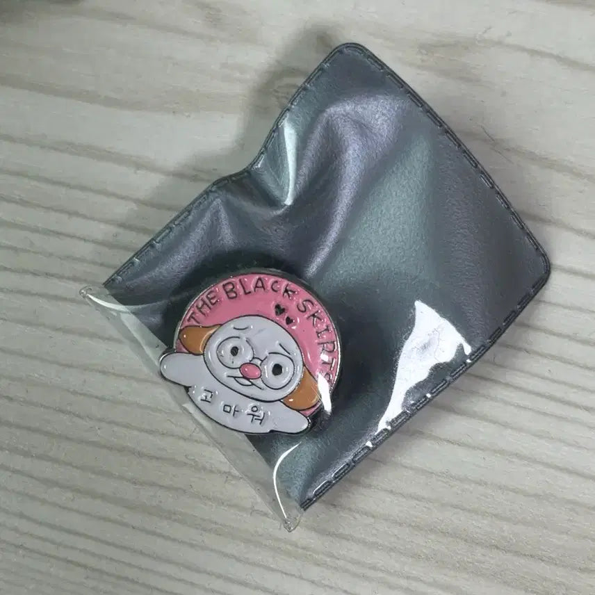 [BUNJANG] The Black Skirts Badge / 검정치마 뱃지