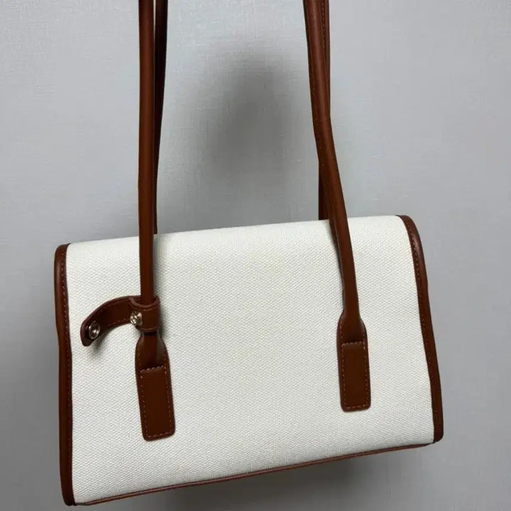 [BUNJANG] 8 Seconds Ivory Canvas Shoulder Bag / 에잇세컨즈 아이보리 캔버스 숄더백
