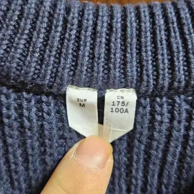 [BUNJANG] ARKET Navy Knit Sweater / ARKET 아르켓 네이비 니트