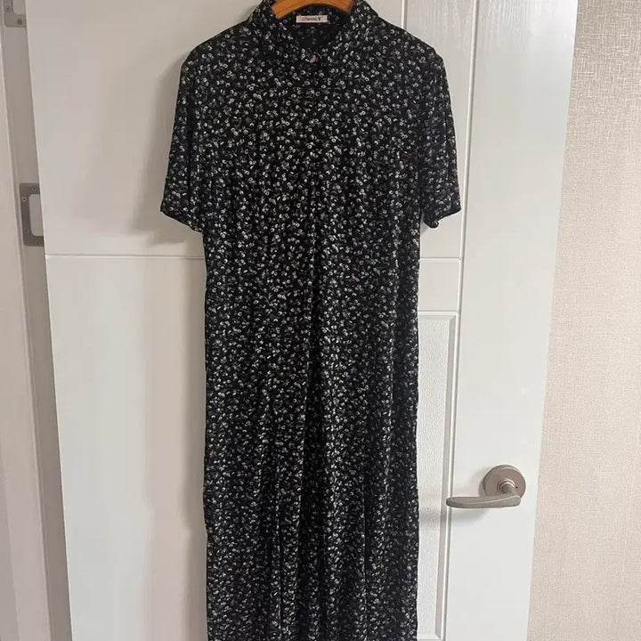 [BUNJANG] Vintage Short Sleeve Dress with Collar and Zipper / (일본 수입 빈티지)반팔 원피스 꽃 블랙 카라 지퍼 찰랑