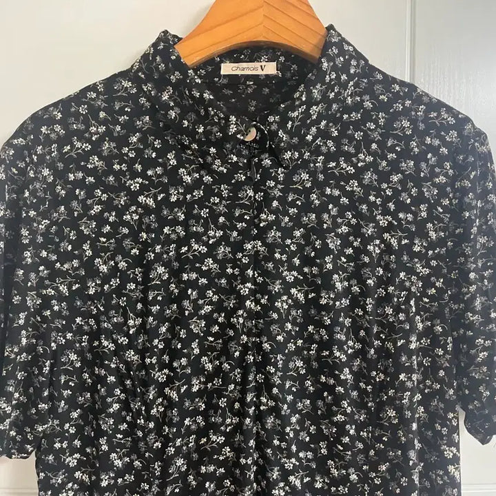 [BUNJANG] Vintage Short Sleeve Dress with Collar and Zipper / (일본 수입 빈티지)반팔 원피스 꽃 블랙 카라 지퍼 찰랑
