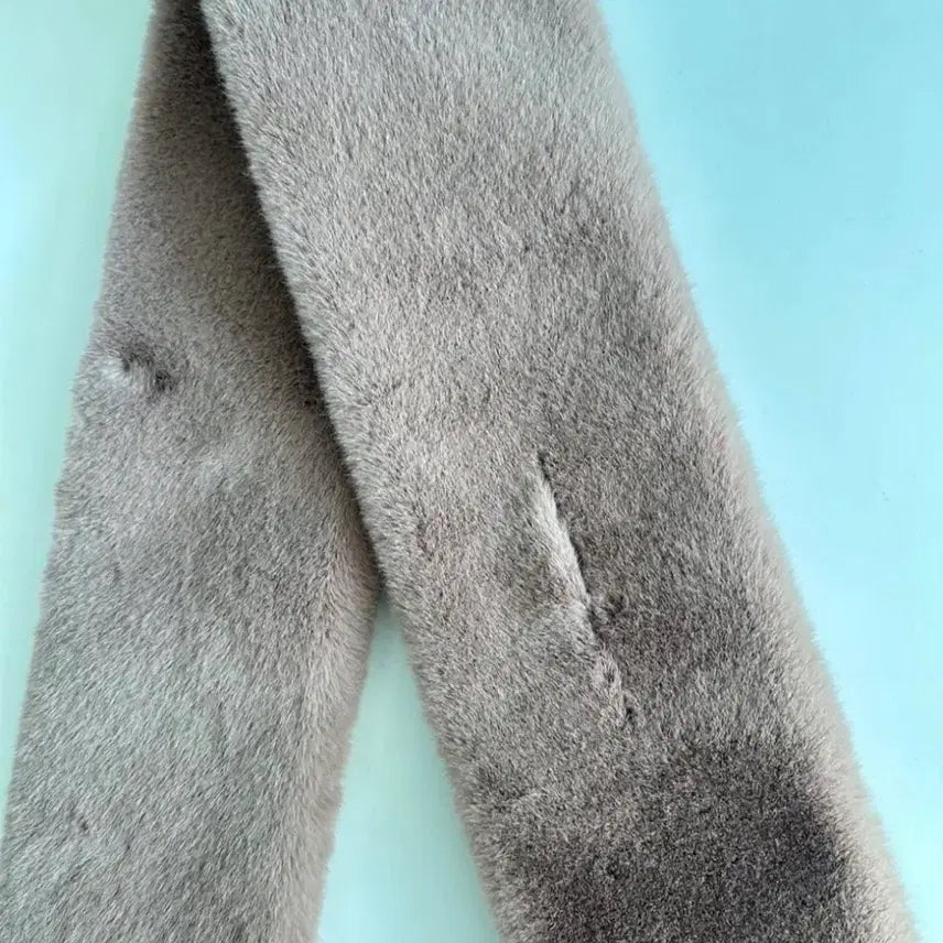 [BUNJANG] LIST Pink Fur Muffler / LIST 리스트 핑크 퍼 머플러