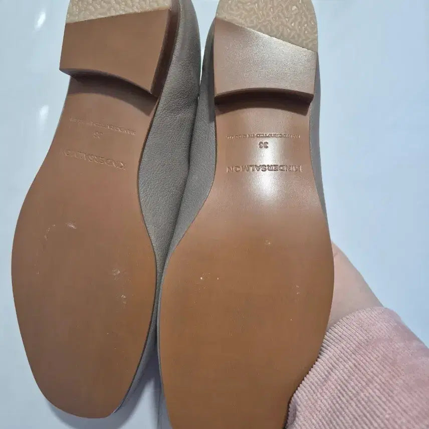 [BUNJANG] Kinder Salmon Flat Shoes (230) / 킨더살몬 플랫슈즈 (230) 새상품