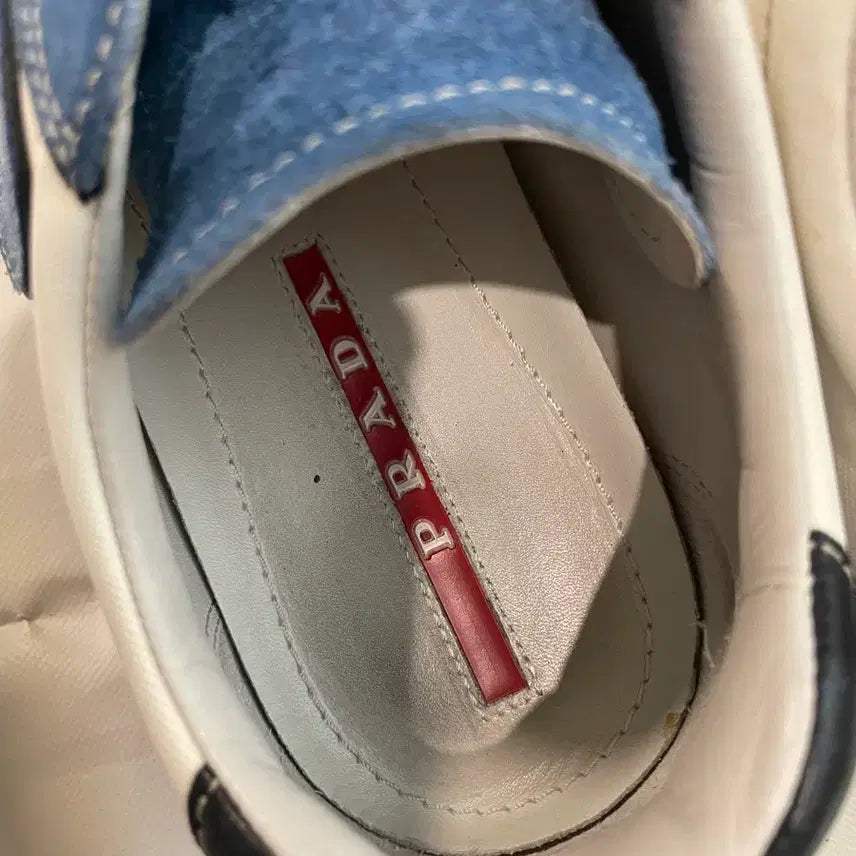 [BUNJANG] Prada Sneakers White/Blue / 프라다 스니커즈 화이트/블루
