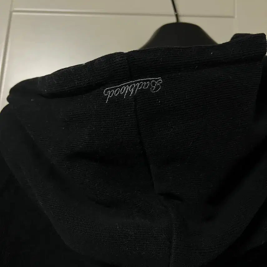 [BUNJANG] BAD BLOOD Hoodie Mint Condition / 배드블러드 후드집업 새상품 컨디션