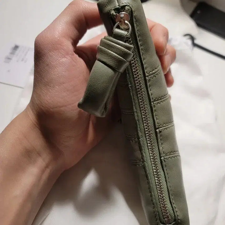 [SOLD OUT] 르메르 크루아상 코인 펄스