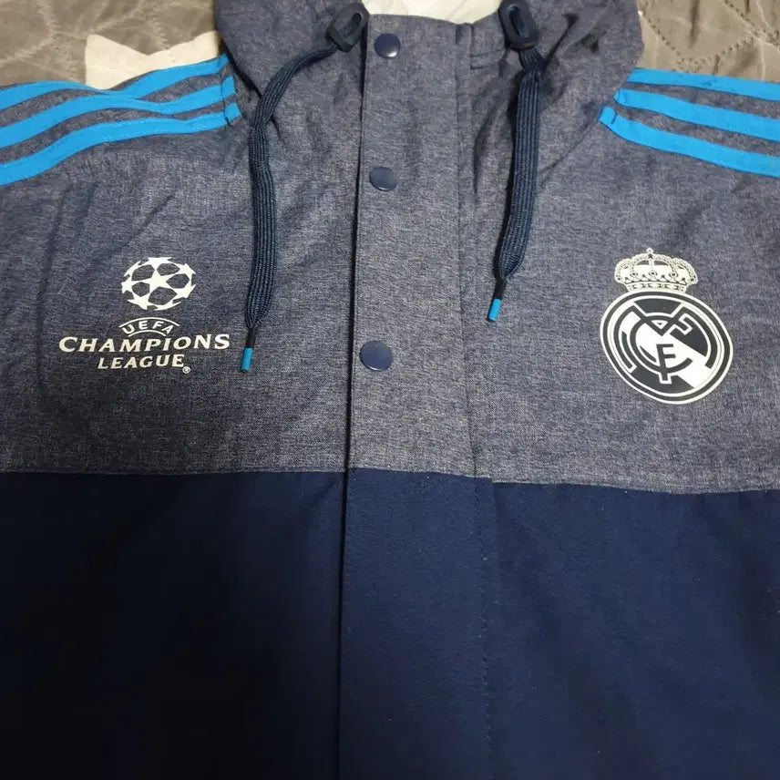 [BUNJANG] Adidas Real Madrid EU Champions All Weather Windbreaker Jacket (L) / 아디다스 레알마드리드 EU챔스 올 웨더 바람막이 자켓 (L)