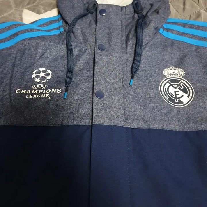 [BUNJANG] Adidas Real Madrid EU Champions All Weather Windbreaker Jacket (L) / 아디다스 레알마드리드 EU챔스 올 웨더 바람막이 자켓 (L)