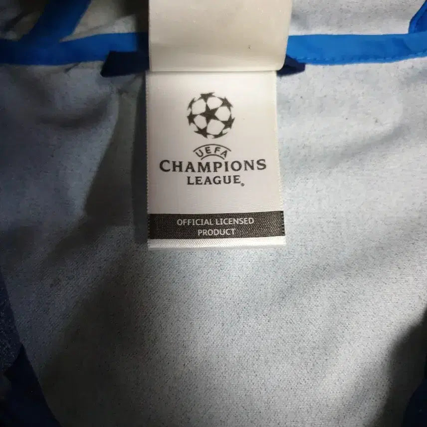 [BUNJANG] Adidas Real Madrid EU Champions All Weather Windbreaker Jacket (L) / 아디다스 레알마드리드 EU챔스 올 웨더 바람막이 자켓 (L)