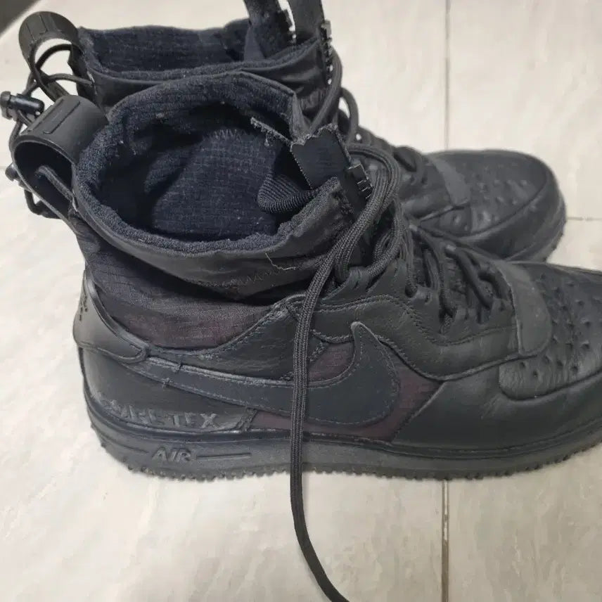 [BUNJANG] Nike Air Force 1 High Winter Gore-Tex Triple Black 270 / 나이키 에어포스1 하이 윈터 고어텍스 트리플블랙 270