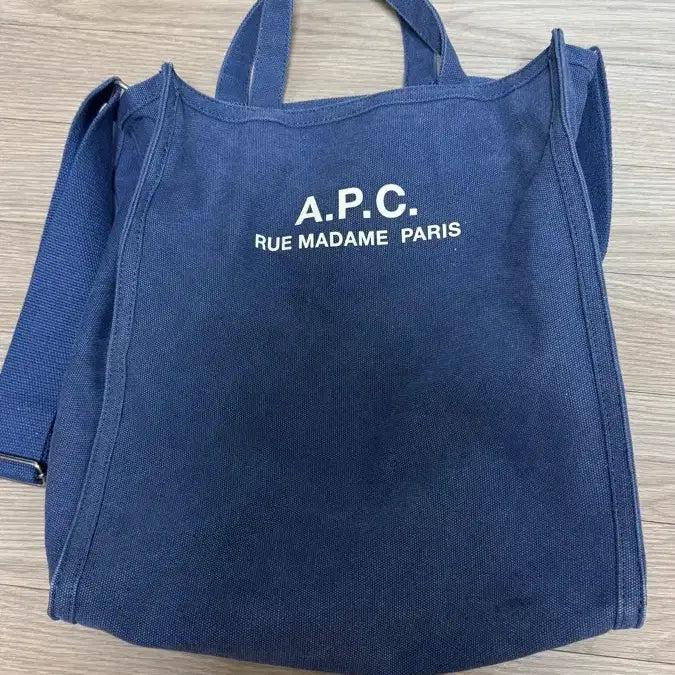 [BUNJANG] APC Logo Tote Bag - Blue / 아페쎄 apc 로고 토트백 블루 색상