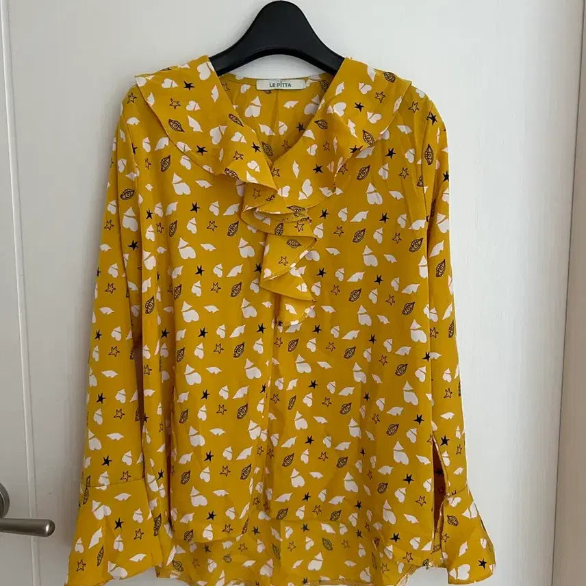 [BUNJANG] Lepita Yellow Pattern Blouse / 르피타 옐로우 패턴 블라우스