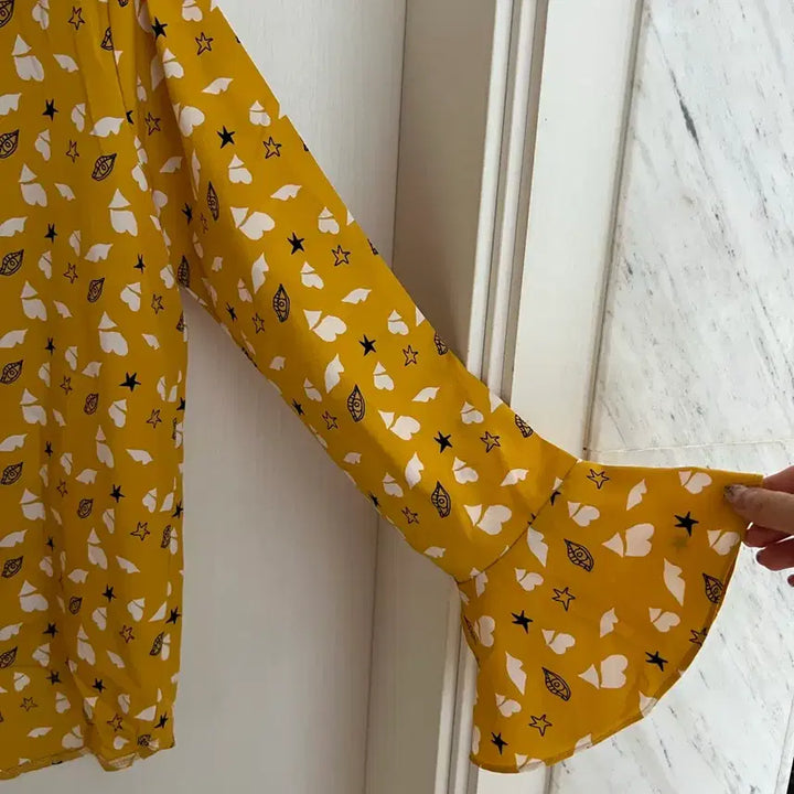 [BUNJANG] Lepita Yellow Pattern Blouse / 르피타 옐로우 패턴 블라우스