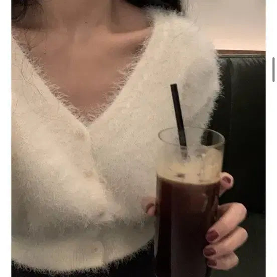 [SOLD OUT] 베르가못 부클 퍼 가디건