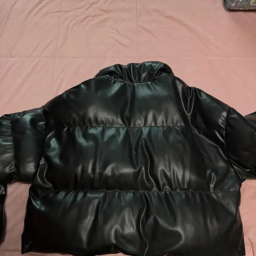 [BUNJANG] Black Leather Crop Padded Jumper / 블랙 레더 크롭 패딩 점퍼