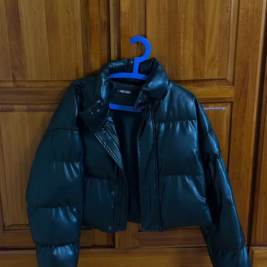 [BUNJANG] Black Leather Crop Padded Jumper / 블랙 레더 크롭 패딩 점퍼