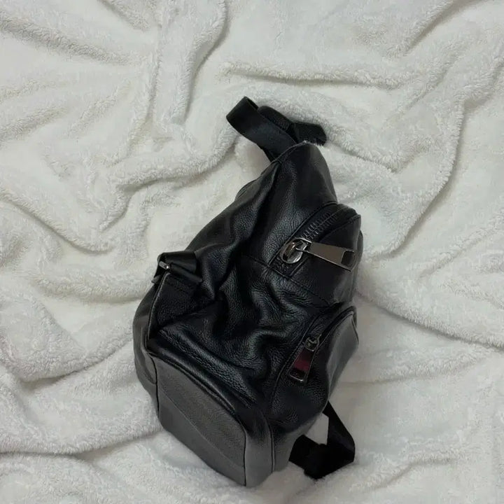 [BUNJANG] Black Leather Backpack / 블랙 가죽 백팩