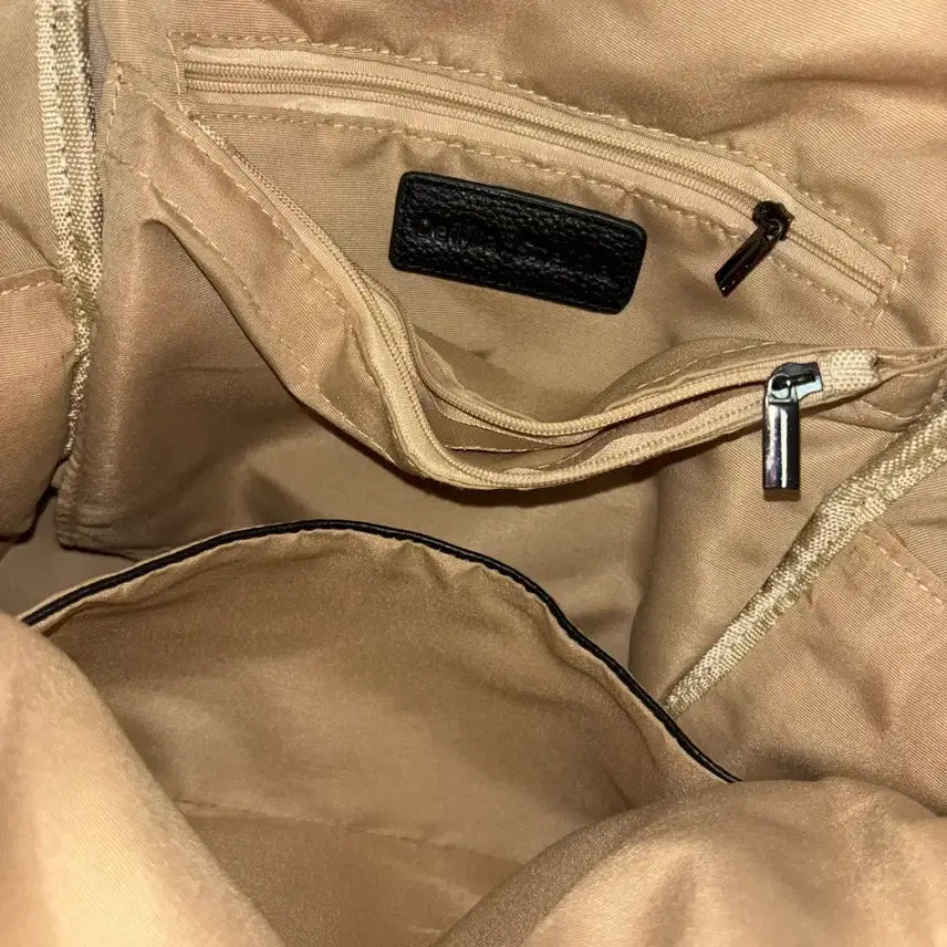 [BUNJANG] Black Leather Backpack / 블랙 가죽 백팩