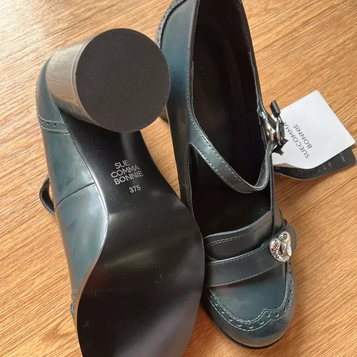 [BUNJANG] Suecomma Bonnie Round Heel Mary Jane Pumps / 245 슈콤마보니 라운드 힐 메리 제인 펌프스