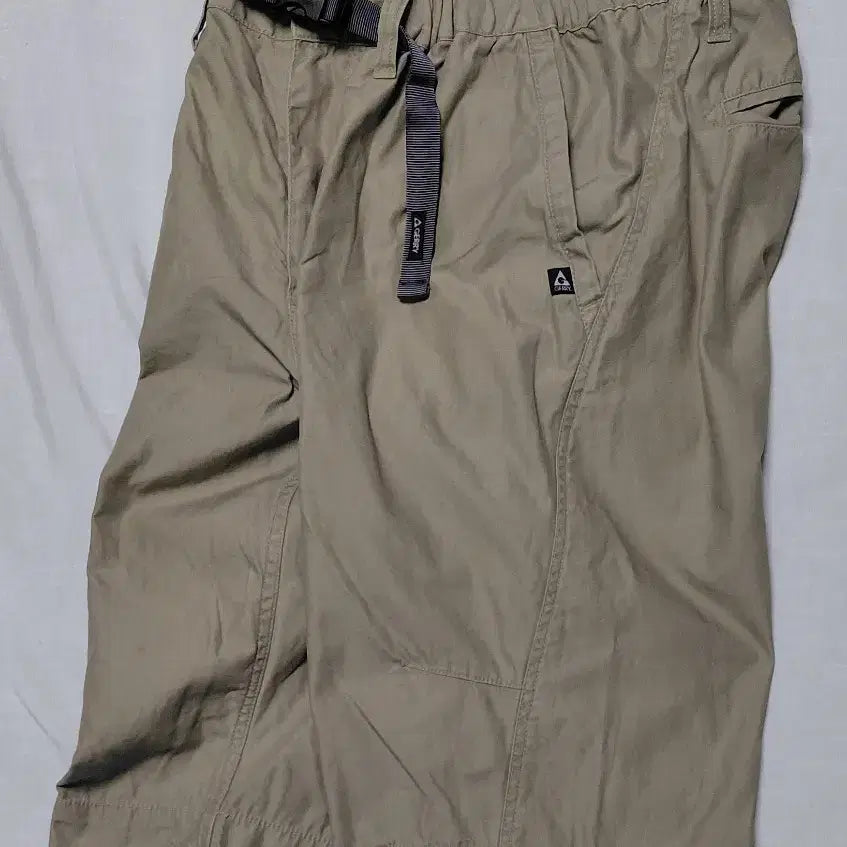 [BUNJANG] GERRY Seattle Outdoor Climbing Shorts (Beige) / [L] GERRY(게리) 시애틀 아웃도어 클라이밍 반바지 (베이지)