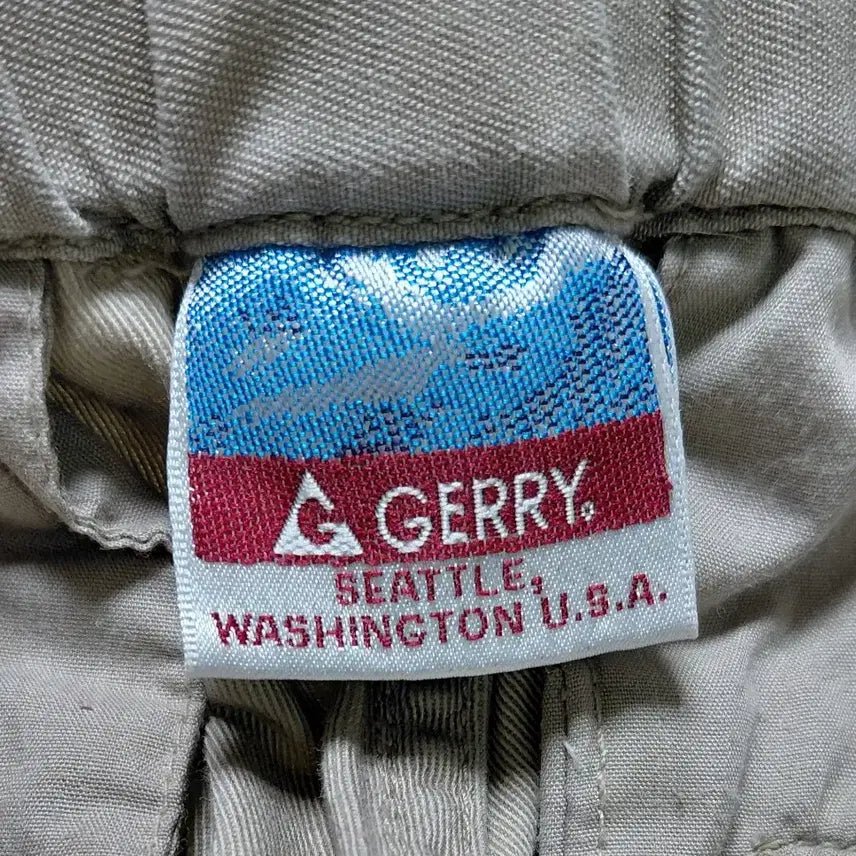 [BUNJANG] GERRY Seattle Outdoor Climbing Shorts (Beige) / [L] GERRY(게리) 시애틀 아웃도어 클라이밍 반바지 (베이지)