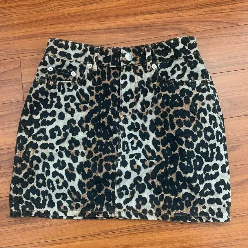 [BUNJANG] Ganni Leopard Mini Skirt / 가니 레오파드 스커트