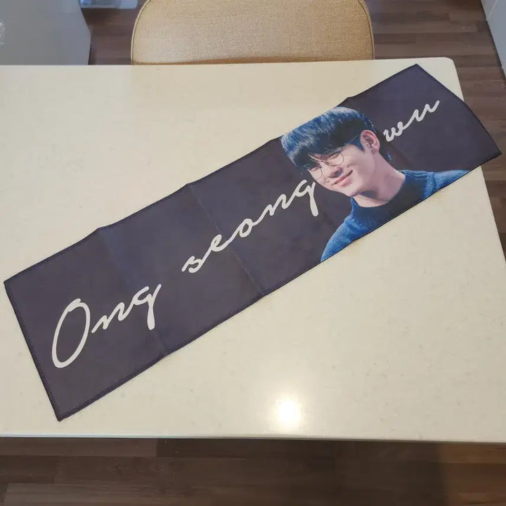[BUNJANG] Ong Seong Wu Reflective Slogan / 옹성우 반사슬로건 (+엽서 덤)