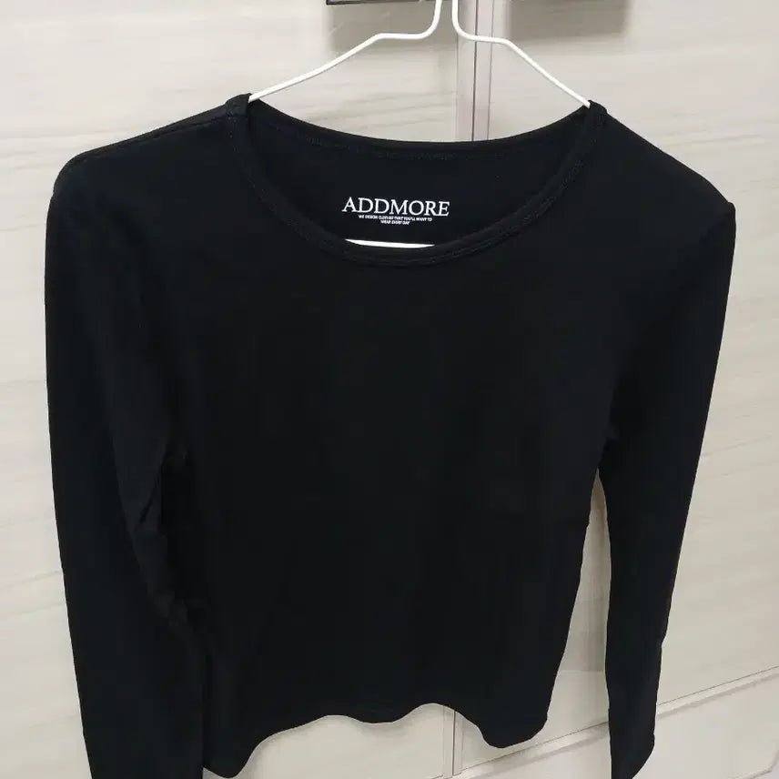 [BUNJANG] Black T-Shirt / 새상품-블랙색상  티셔츠