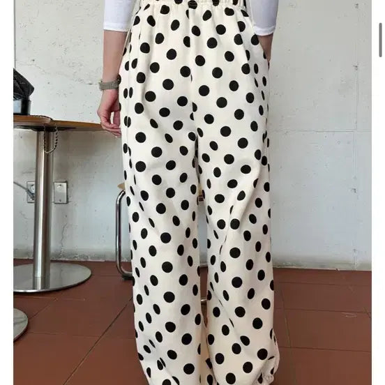 [BUNJANG] Super Valley Dot Fleece Pants / 수퍼발리 땡땡이 도트 기모바지