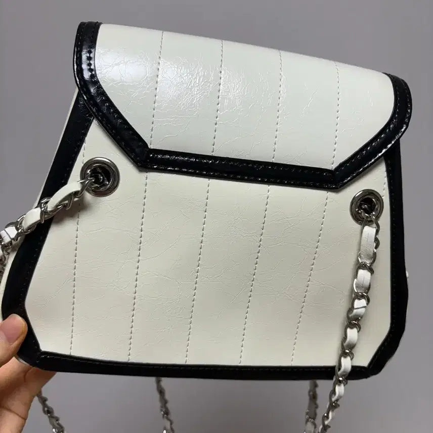 [BUNJANG] AULOW Cardinal Red Chain Shoulder Bag / 카디널 레드 아울로백 체인 숄더백 믹스 글로스