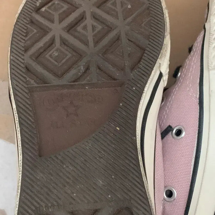 [BUNJANG] Converse Chuck 70 Low 225 Sneakers / 컨버스 척 70 로우 225