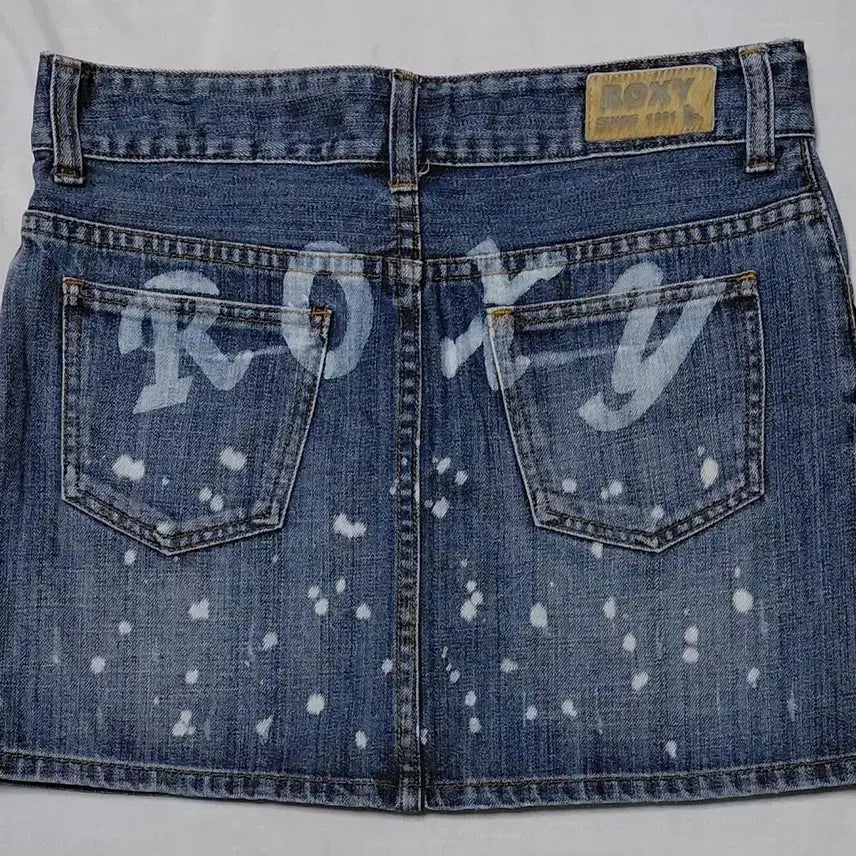 [BUNJANG] ROXY Paint Splatter Denim Mini Skirt / ROXY(록시) 페인트 스플래터 데님 미니스커트 (M사이즈)