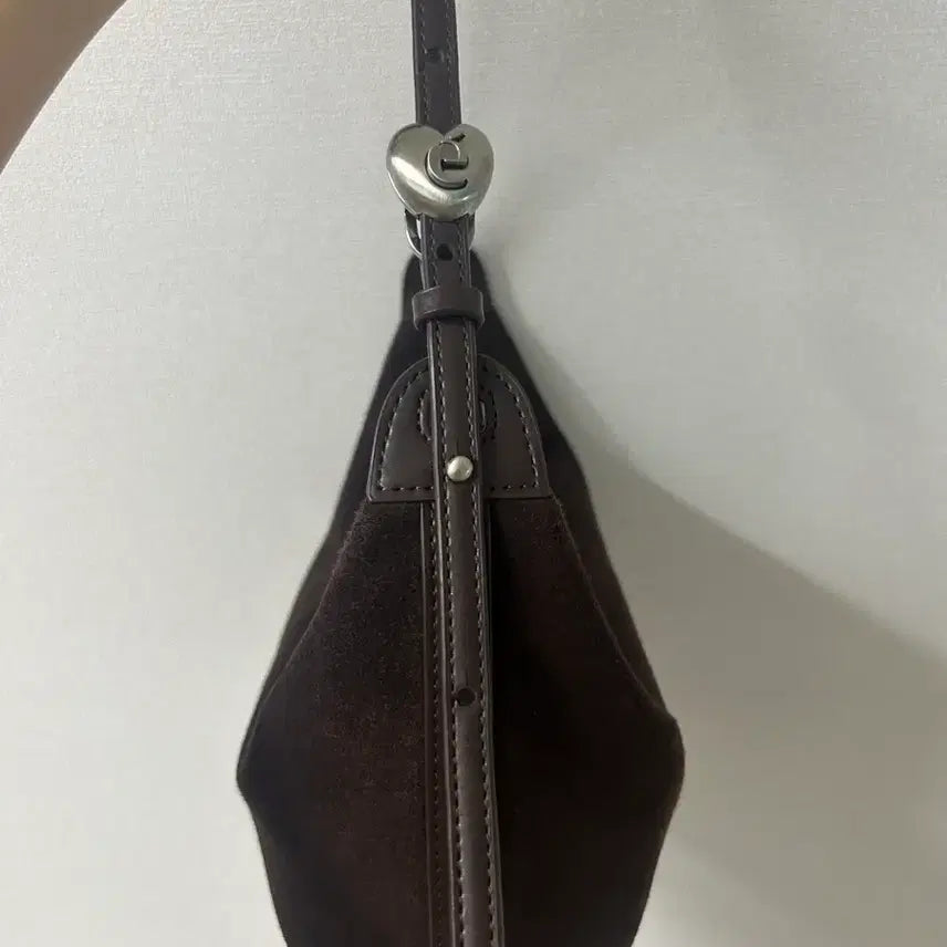 [BUNJANG] Archive Appke Love Moon Suede Shoulder Bag / 아카이브앱크 러브문 스웨이드